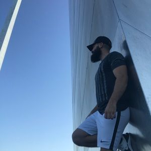 Meet your Posher, Tyler